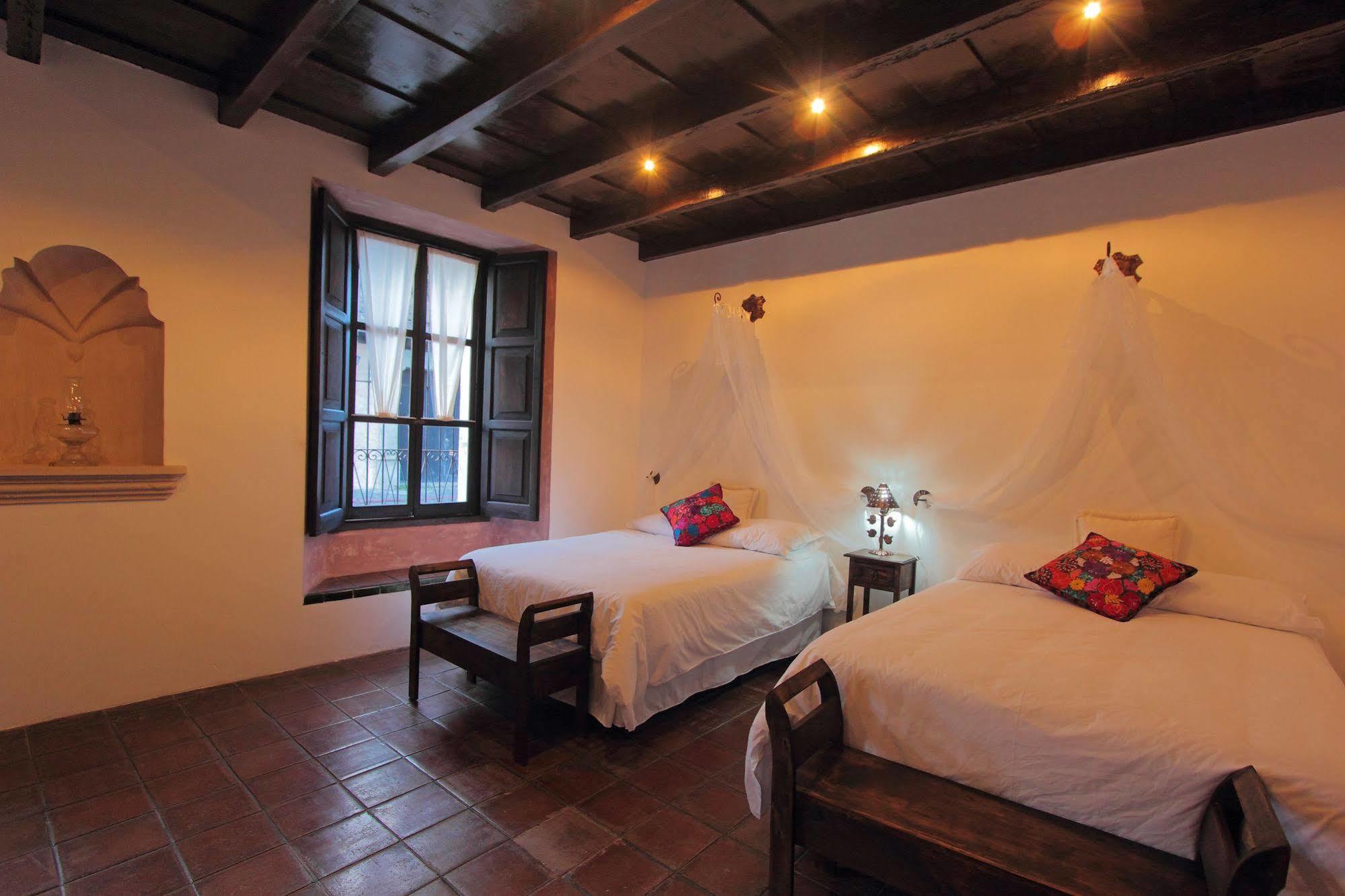 Hotel Monasterio Antigua Bagian luar foto